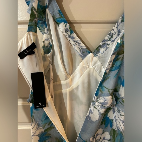 NEW! Lulu’s Sensational Spring Light Blue Floral Print Ruffled Maxi Dress 🌷 - Picture 12 of 13